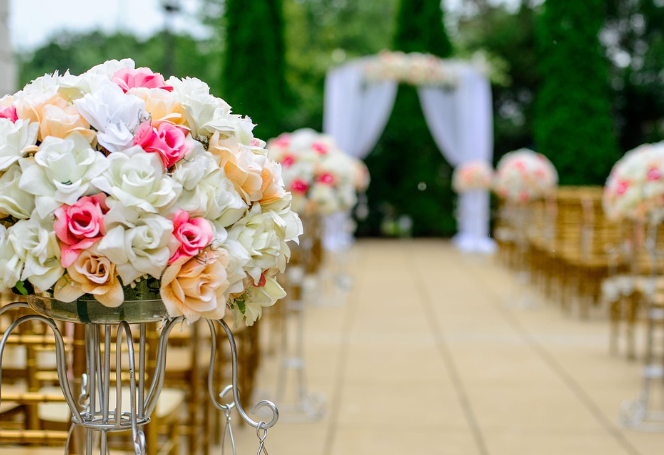 강남 예식장 ‘식대 9만 원’ 시대 개막… 지역별 격차 최대 3배 ‘양극화’