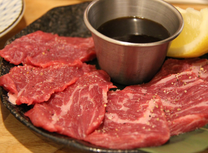 환율·유가 쌍폭풍에 ‘수입 식탁’ 비상… 외식·장바구니 물가 직격탄