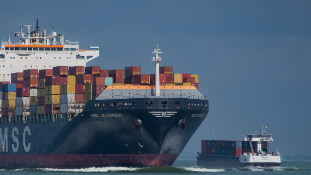 [경제] 반도체 ‘역대급’ 질주에 수출 36% 폭발… 에너지 수입액도 동반 상승